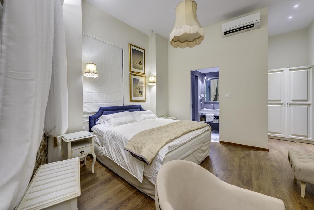 1844 Suites Syros แอร์มูโปลี ภายนอก รูปภาพ