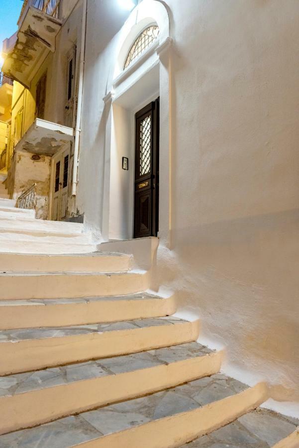 1844 Suites Syros แอร์มูโปลี ภายนอก รูปภาพ